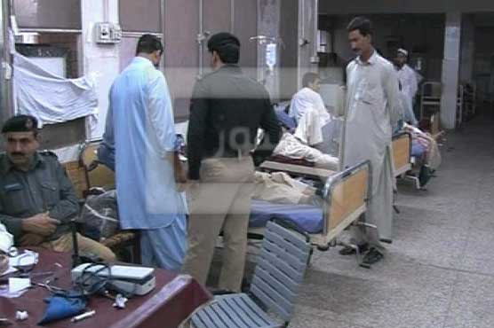 Peshawar: militants open fire on police mobile, one killd