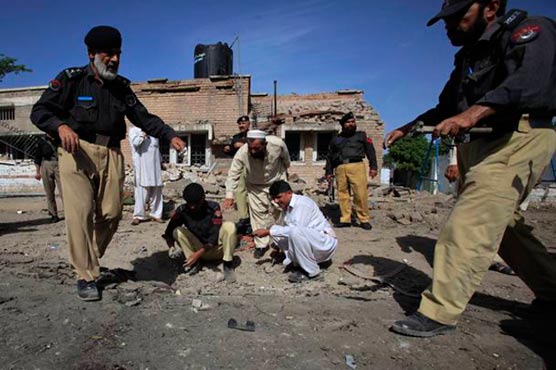 Bomb disposal squad personnel killed in line of duty 