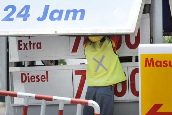 Emerging Asia struggle to cut soaring fuel subsidies