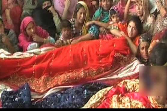 Jhang: new couple dies of smoke suffocation