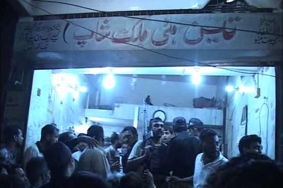 Karachi: Policeman among 3 held for robbing trader