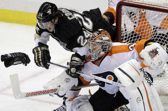 Penguins beat Flyers as Malkin scores 50th