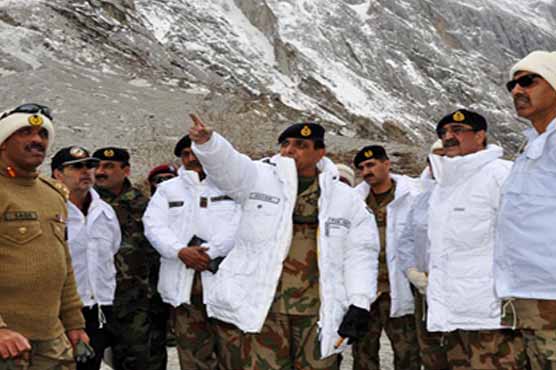 COAS General Kayani reviews Siachen rescue operation