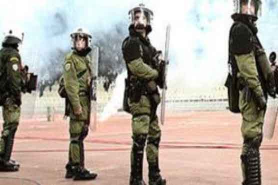 Greek policemen available on rent