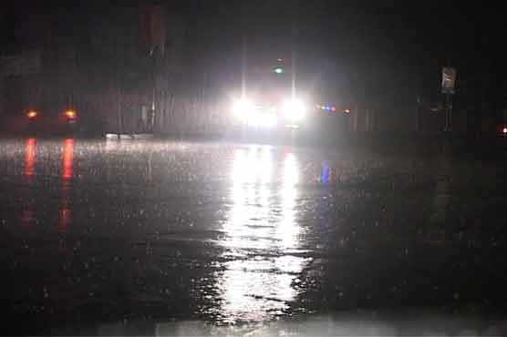 Rain lashes several areas of Punjab