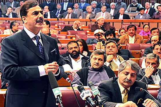 Attaching strings, Parliament allows Pak-US re-engagement