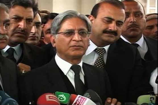 SC rejects plea not to take up PM case first 