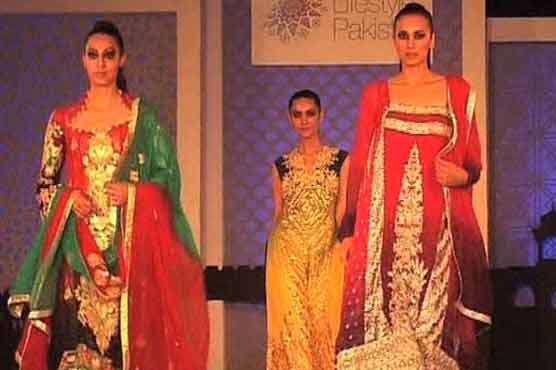 Pakistani designers showcase collection in India