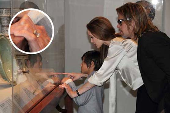 $250,000 engagement ring for Angelina Jolie