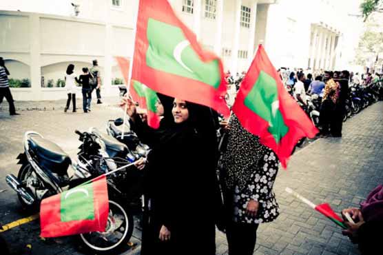 Maldives president calls for early election in '13