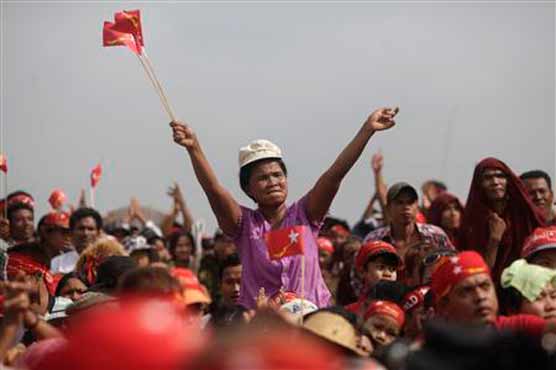 US to ease financial sanctions against Burma