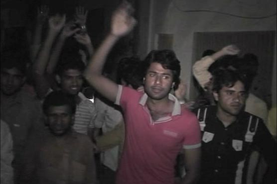 Multan: Police torture two students