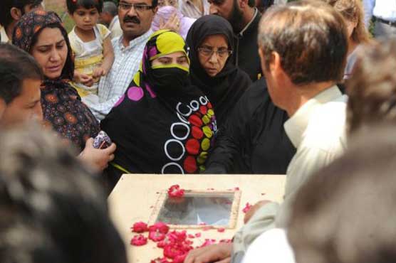 Relatives collect bodies of Bhoja Air crash victims