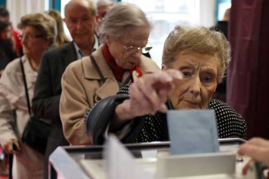 Strong early turnout in French presidential vote 