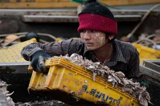 EU suspends Burma sanctions