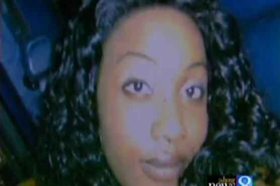 Twins born after mom stays on respirator for month