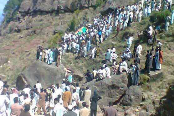 9 people killed in road mishap in Azad Kashmir