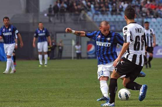 Football: Inter keep Champions League dream alive