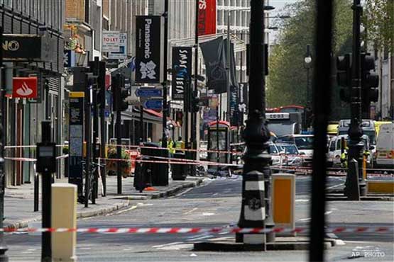 Police clear offices in London after disturbance