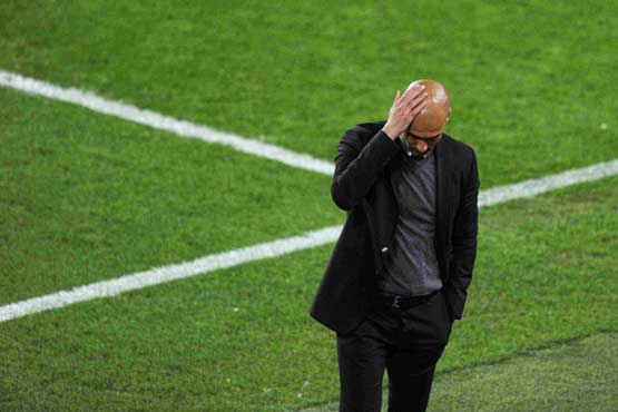 Barcelona coach Pep Guardiola steps down