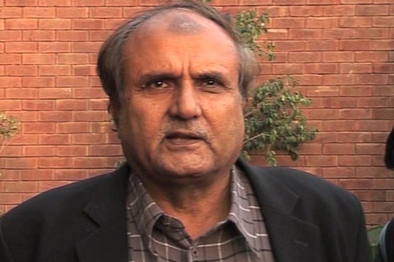 Yousuf return depends on domestic form: Iqbal Qasim