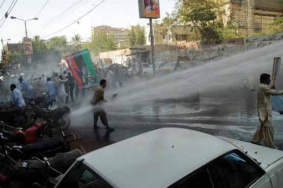 Police use water cannon to disperse NCHD workers