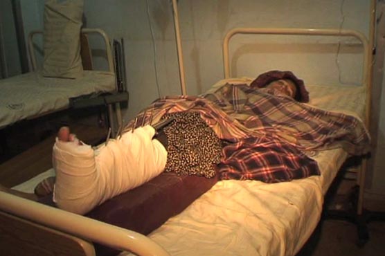 Sheikhupura: Man breaks legs, arm of wife