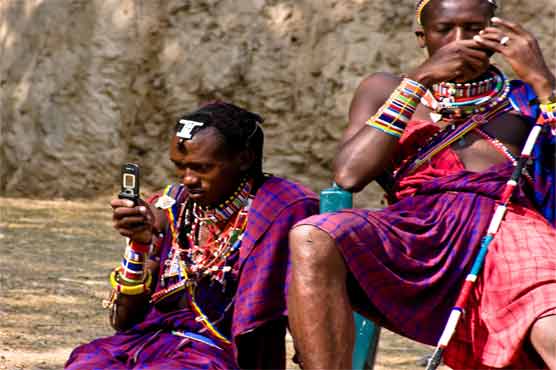 Africans use cell phones to spur indigenous innovation 