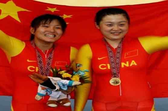 Chinese pair sets team sprint world record