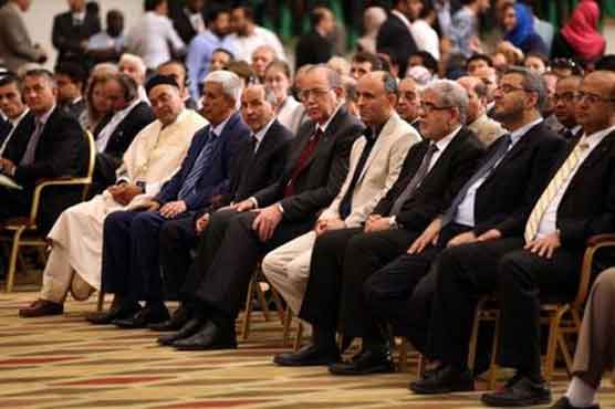 Libya's interim rulers to hand over power