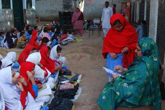 SC seeks report over schools' condition