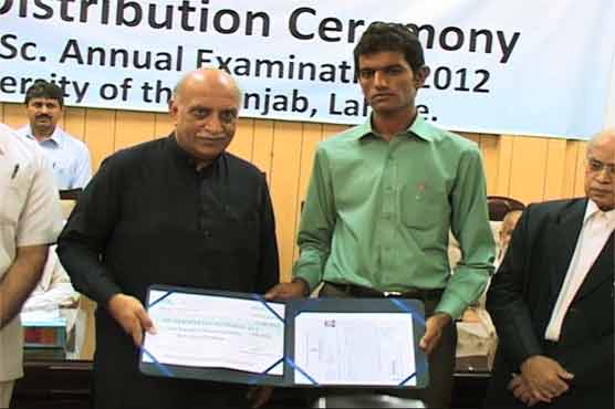 Tandoor worker tops in BA exam