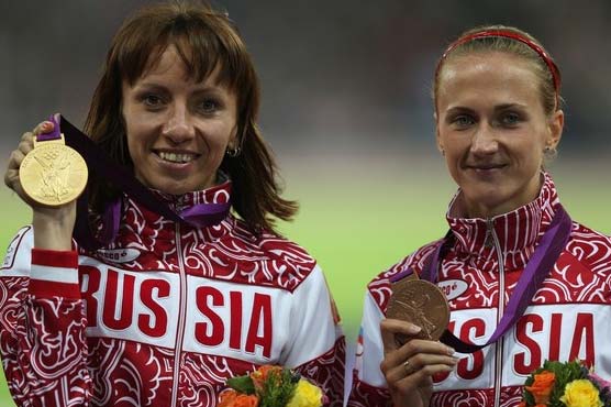 Savinova of Russia wins women's 800m gold