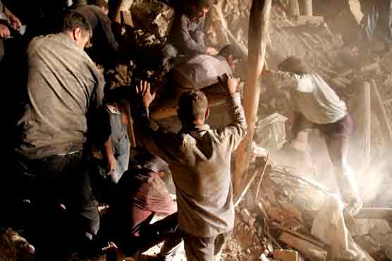 Iran quake death toll rises to 250, over 2,000 hurt