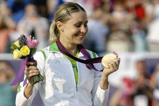 Record breaker Asadauskaite wins pentathlon gold