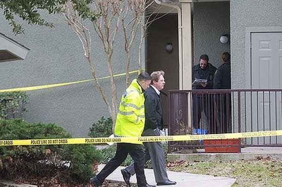 Officer, gunman among 3 killed in Texas shootings