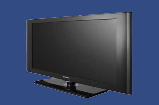 Woman nabbed with 42-inch TV under skirt