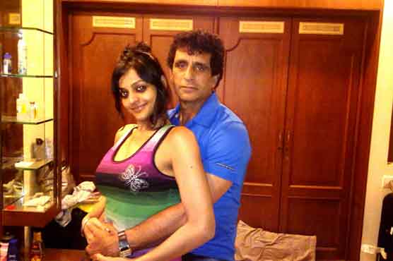 Asad Rauf denies relationship with Leena 
