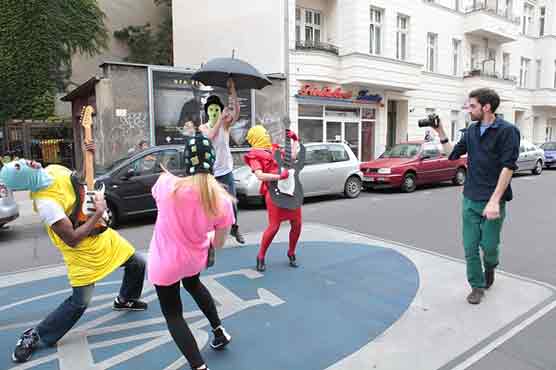  Peaches post video in support of Free Oussy Riot