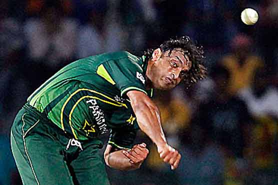 Shoaib Akhtar offers to be Pakistan's bowling coach  