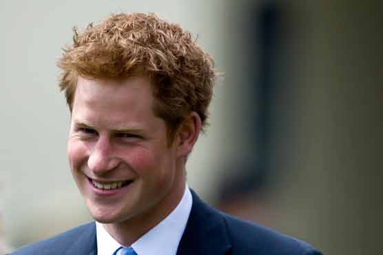 Naked pics of Prince Harry raise security questions