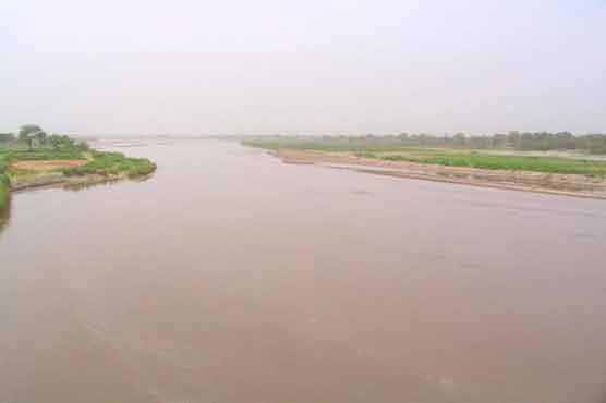 Low flood in Ravi near Baloki 