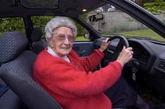 Driver's seat safer than sidewalk for older adults: study