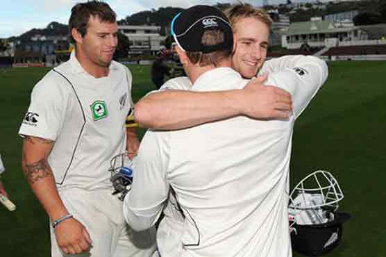 McCullum, Williamson defy India attack