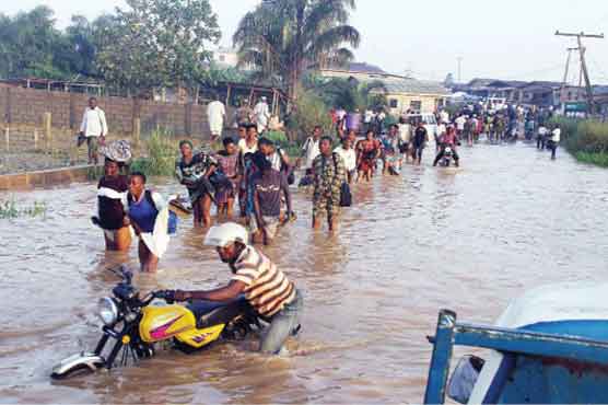 Floods kill 10, displace 20,000 in Nigeria