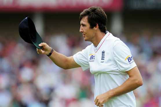  Finn salutes retiring Andrew Strauss 