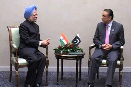 NAM: Zardari, Manmohan discuss bilateral relations