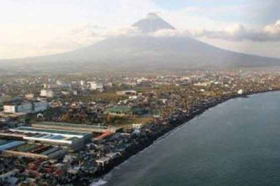 Tsunami hits eastern Philippines after earthquake 