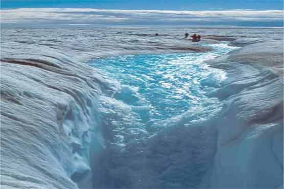 Greenland ice sheet continues to thin