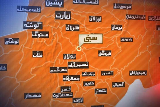 Sibbi: 8 injured as coach turns turtle